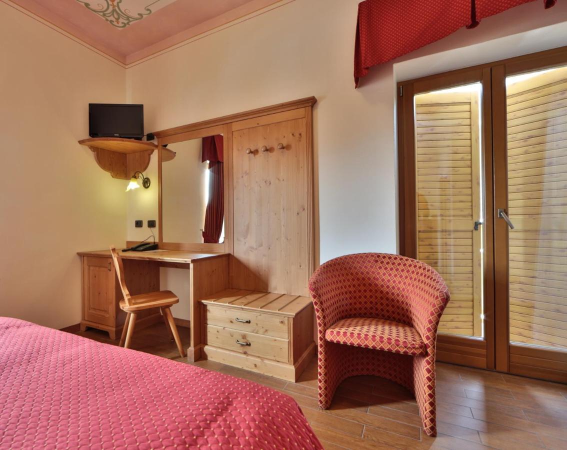 Hotel Fai Фай-делла-Паганелла Екстер'єр фото