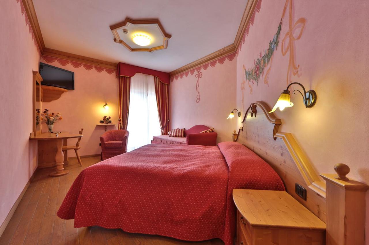 Hotel Fai Фай-делла-Паганелла Екстер'єр фото
