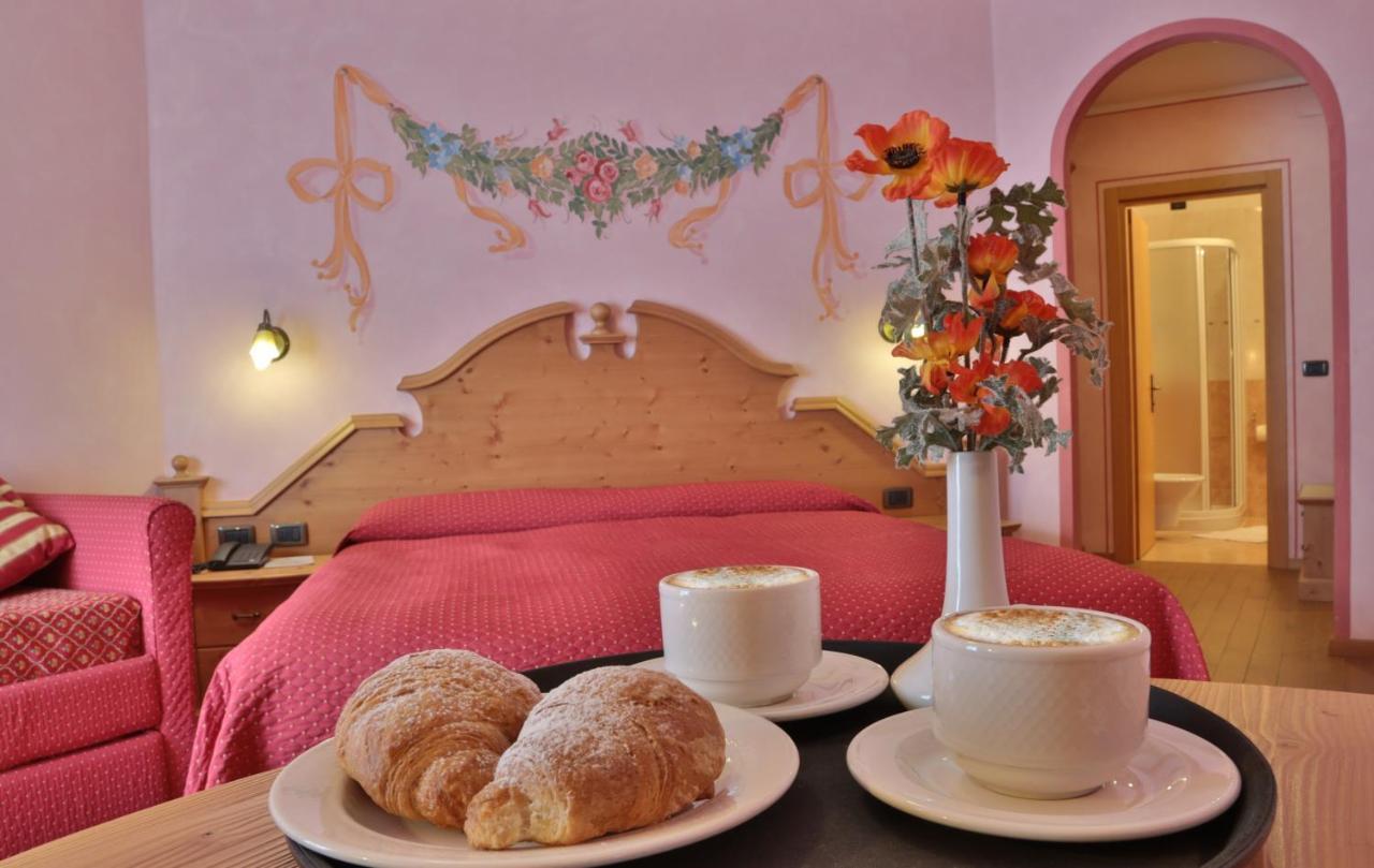 Hotel Fai Фай-делла-Паганелла Екстер'єр фото