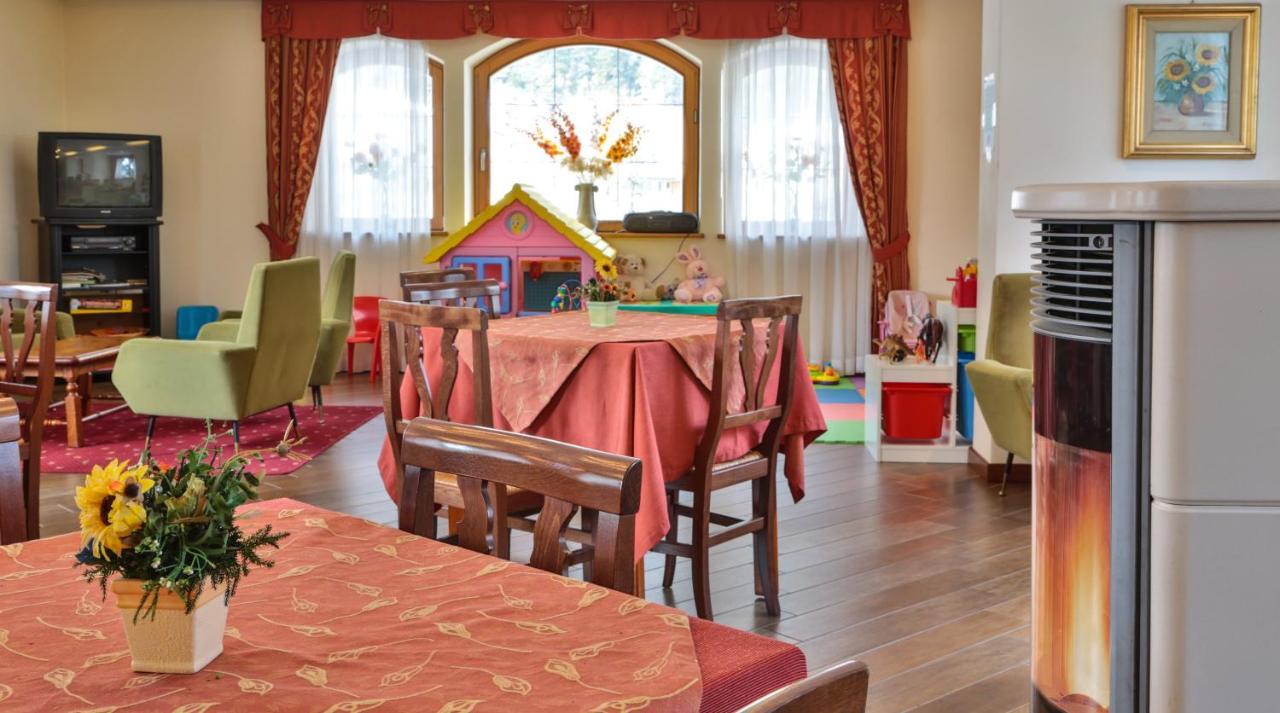 Hotel Fai Фай-делла-Паганелла Екстер'єр фото