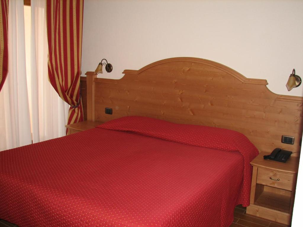 Hotel Fai Фай-делла-Паганелла Номер фото
