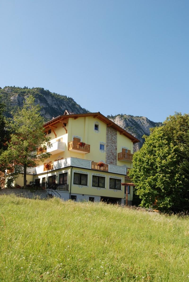Hotel Fai Фай-делла-Паганелла Екстер'єр фото