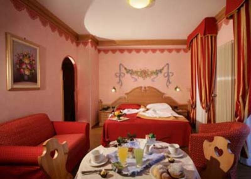 Hotel Fai Фай-делла-Паганелла Екстер'єр фото