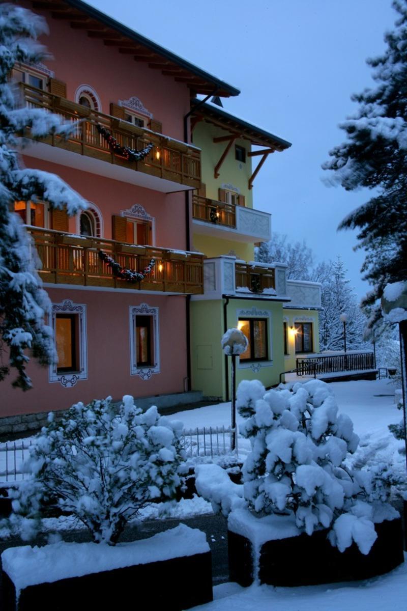 Hotel Fai Фай-делла-Паганелла Екстер'єр фото