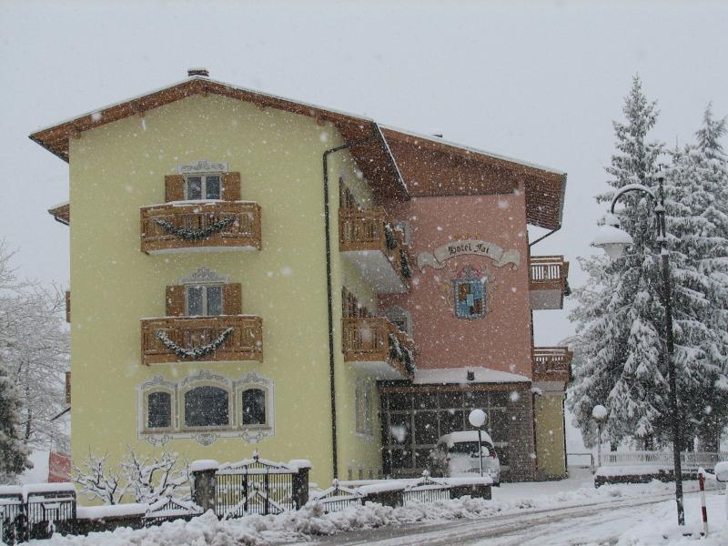 Hotel Fai Фай-делла-Паганелла Екстер'єр фото