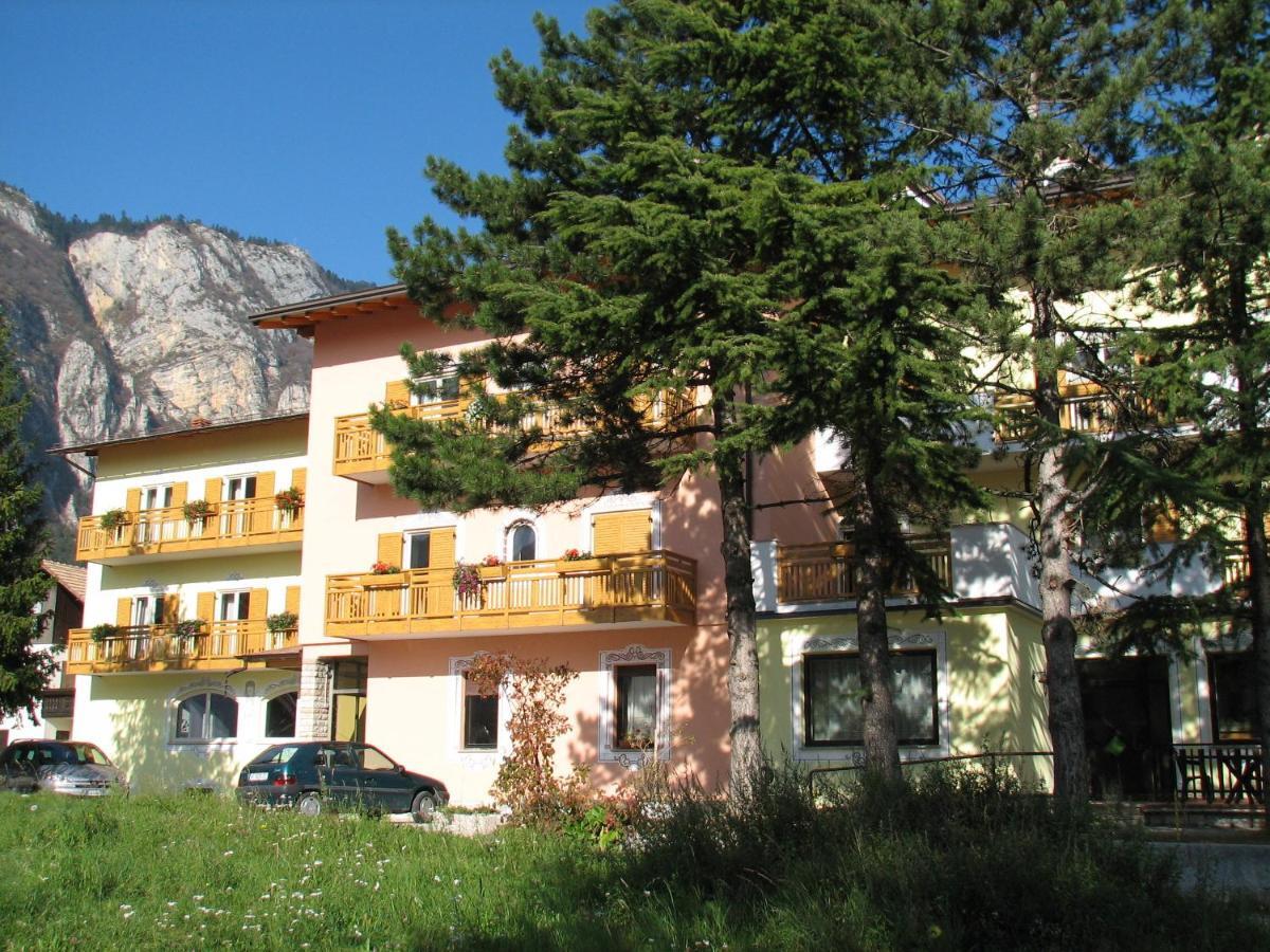 Hotel Fai Фай-делла-Паганелла Екстер'єр фото